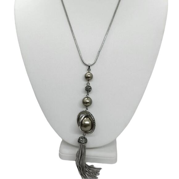 Simply Vera Wang Tassel Necklace Silvertone
34" Snake Chain Rhinestone Necklace - Picture 1 of 4